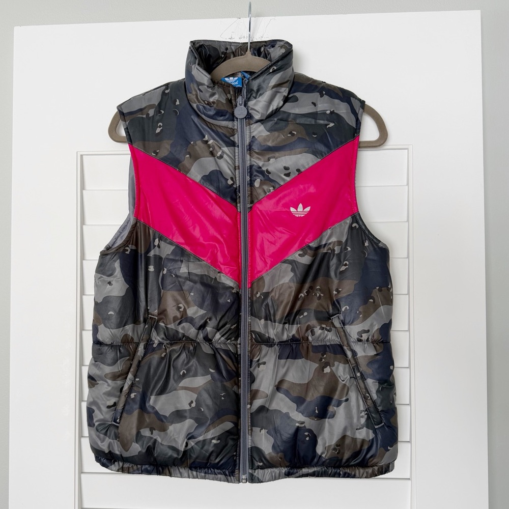 Adidas Girls Pink and Gray Camo Puffer Vest